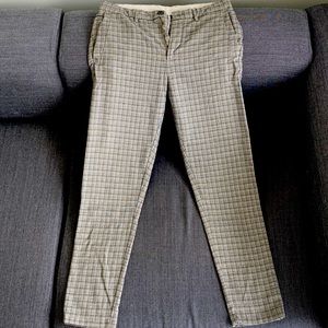 Newish Zara pants. Us size 29